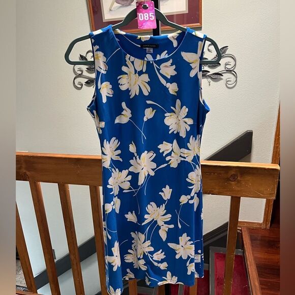 NWOT Tommy Hilfiger Blue Floral Sleeveless Dress Size 4 #085 - Picture 1 of 7